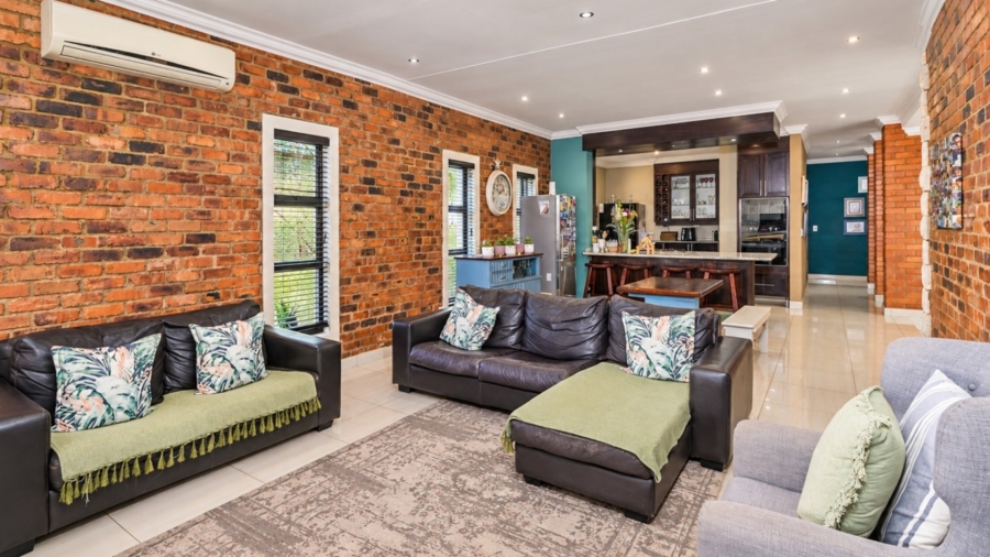 5 Bedroom Property for Sale in Xanadu Nature Estate North West
